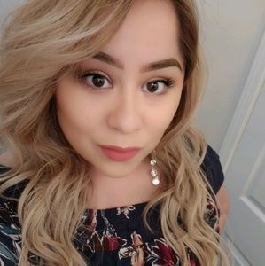 Meet your Posher, Thania